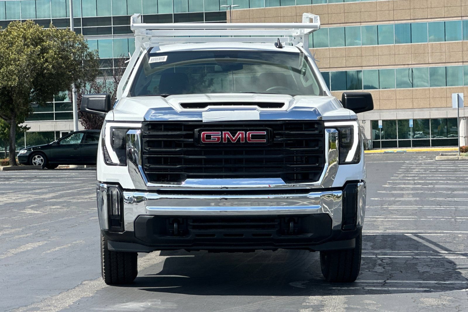 New 2026 GMC Sierra 2500 Pro w/ Convenience Package RWD image 9