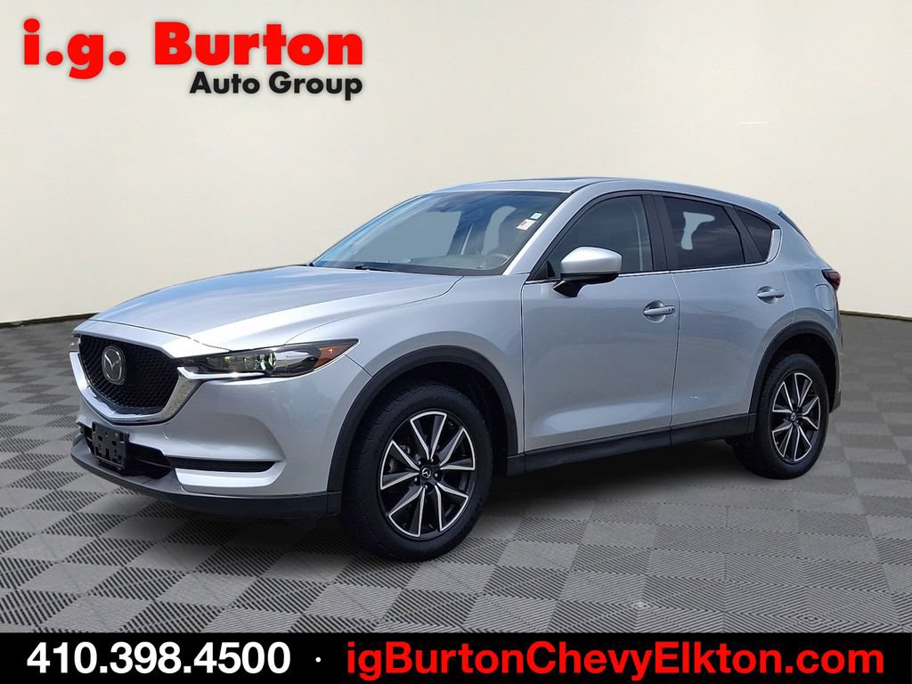 Used 2018 MAZDA CX-5 Touring w/ Preferred Equipment Package FWD image 3
