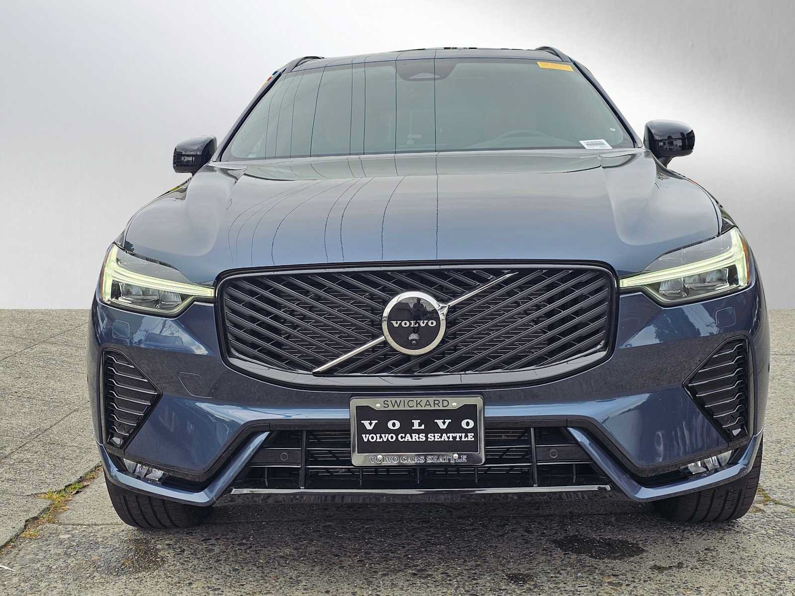 Certified 2026 Volvo XC60 B5 Plus w/ Protection Package Premier AWD/4WD image 8