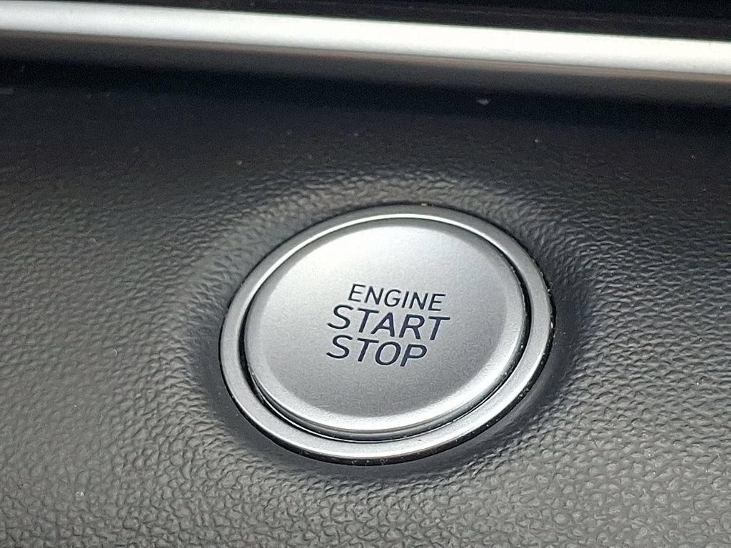 Used 2023 Hyundai Elantra SEL FWD image 23