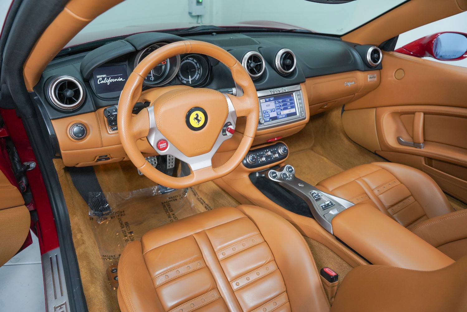 Used 2010 Ferrari California RWD image 10