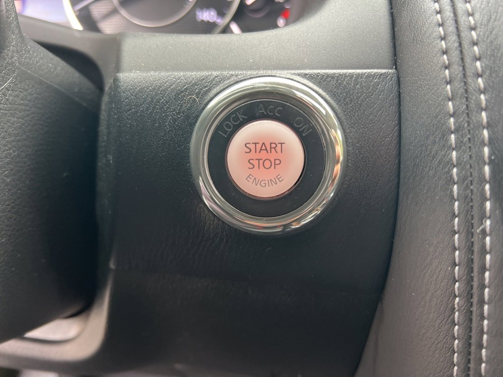 Used 2018 Nissan Armada Platinum w/ Captain Seat Package image 20