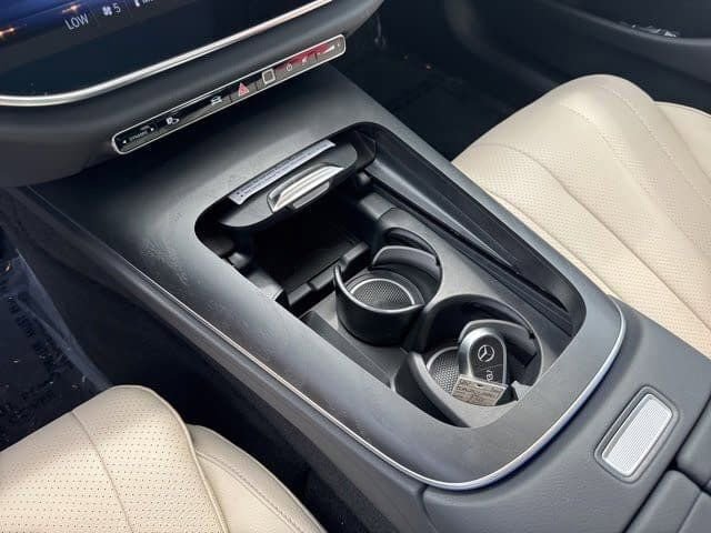 New 2026 Mercedes-Benz E 350 4MATIC Sedan image 17