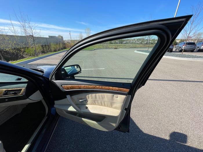 Used 2008 BMW 528xi Sedan AWD/4WD image 29