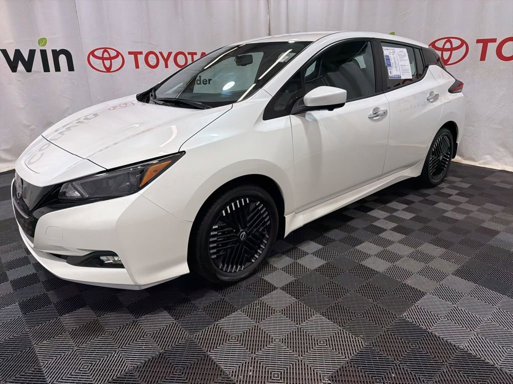 Used 2024 Nissan Leaf SV Plus image 3