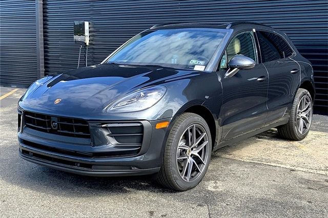 Certified 2026 Porsche Macan AWD/4WD image 1