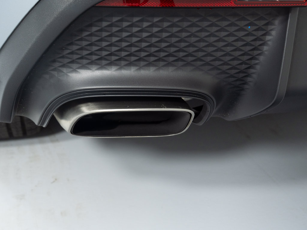 Certified 2026 Porsche Macan AWD/4WD image 45
