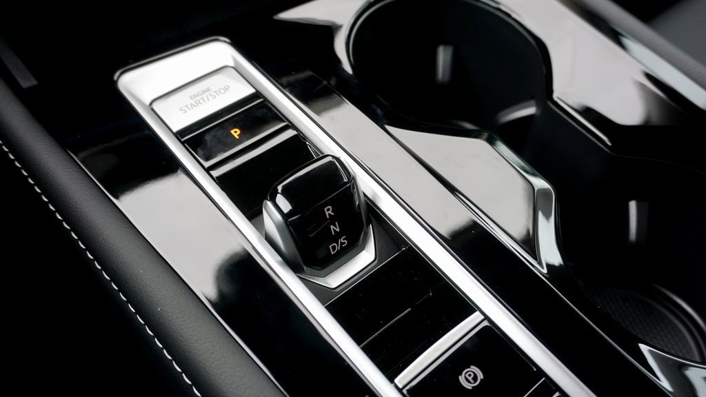 New 2026 Volkswagen Atlas SEL Premium R-Line image 24