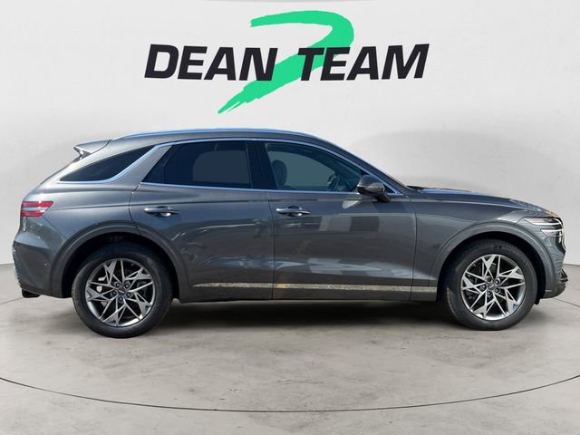 Used 2022 Genesis GV70 2.5T w/ Advanced Package image 10