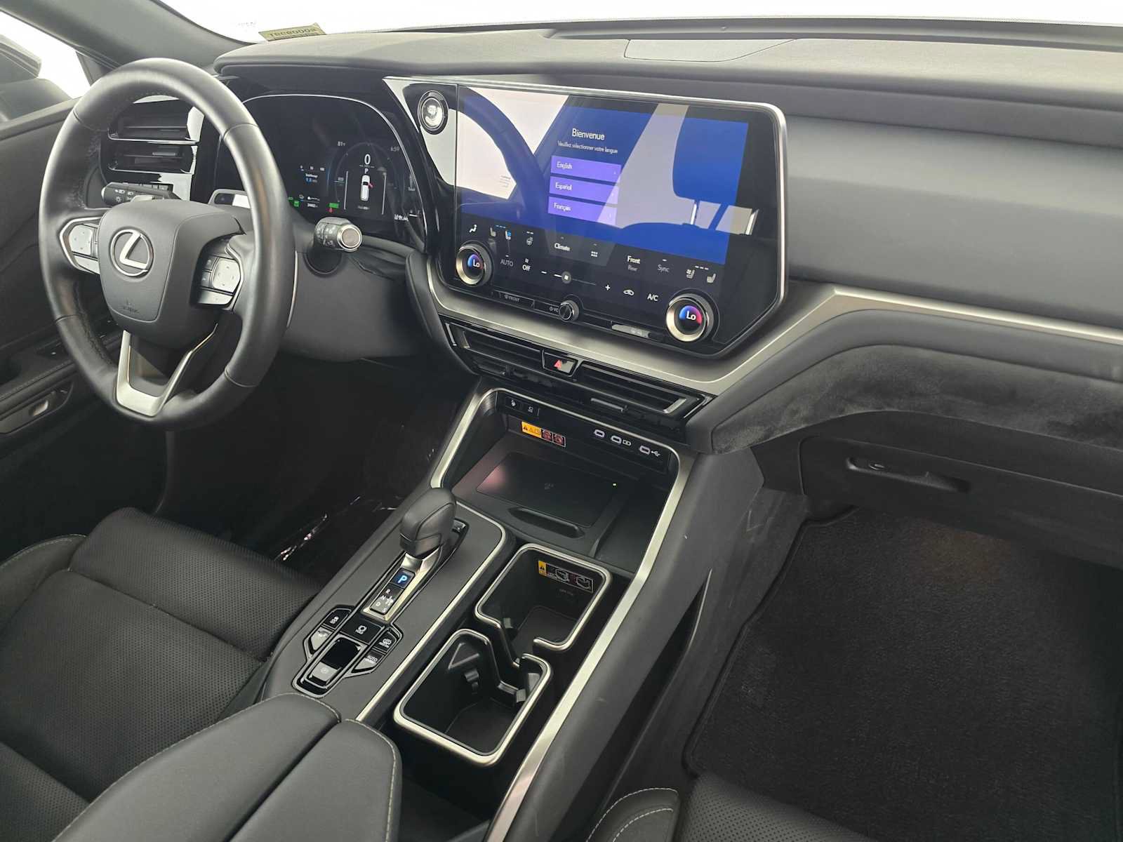 Certified 2025 Lexus TX 550h AWD Plug-In Hybrid w/ Technology Package image 10