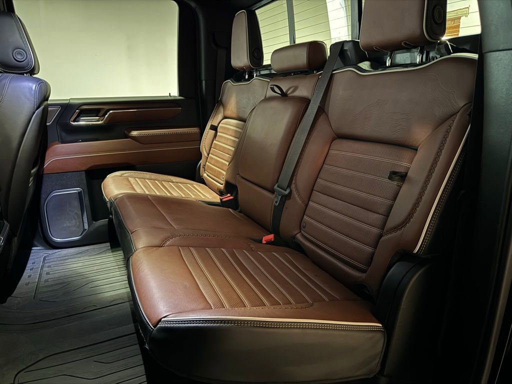 Used 2024 GMC Sierra 2500 Denali Ultimate w/ LPO, GMC Protection Package image 17