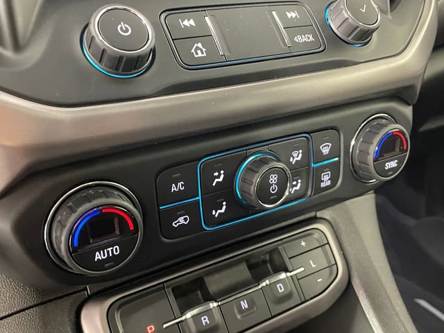 Certified 2021 GMC Acadia AT4 w/ Technology Package AWD/4WD image 10