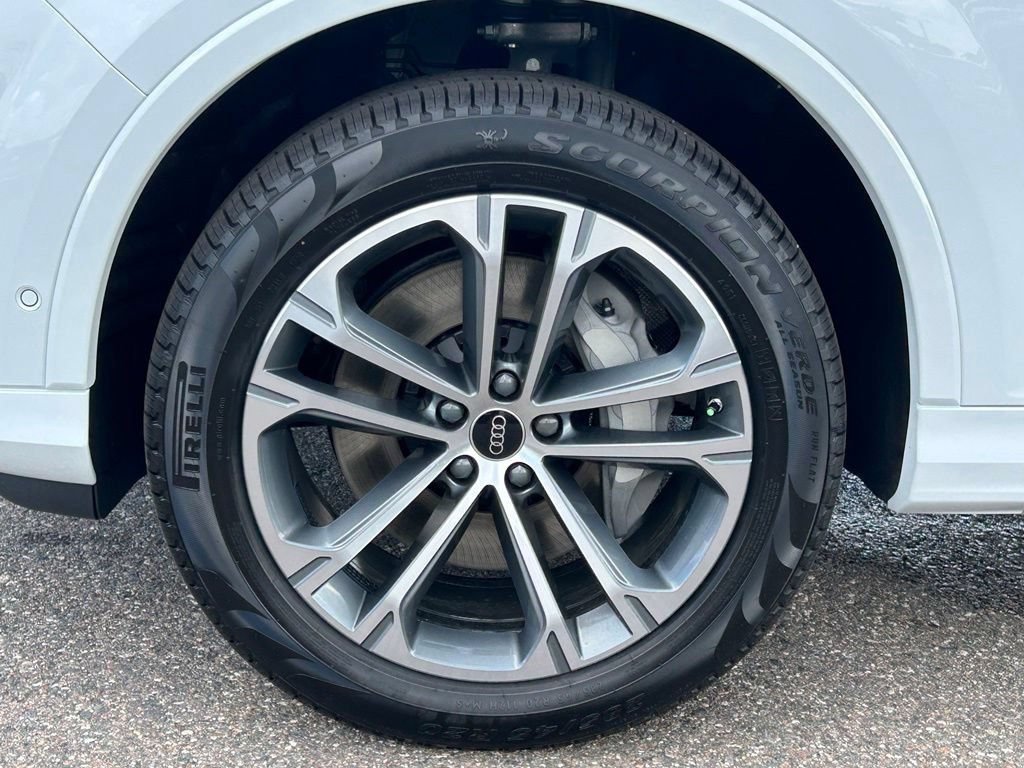 New 2026 Audi Q7 2.0T Premium AWD/4WD image 39