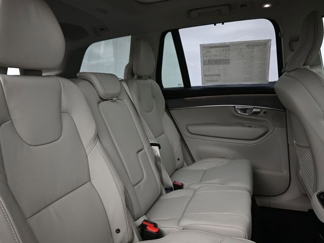 New 2026 Volvo XC90 B6 Ultra w/ Protection Package image 32
