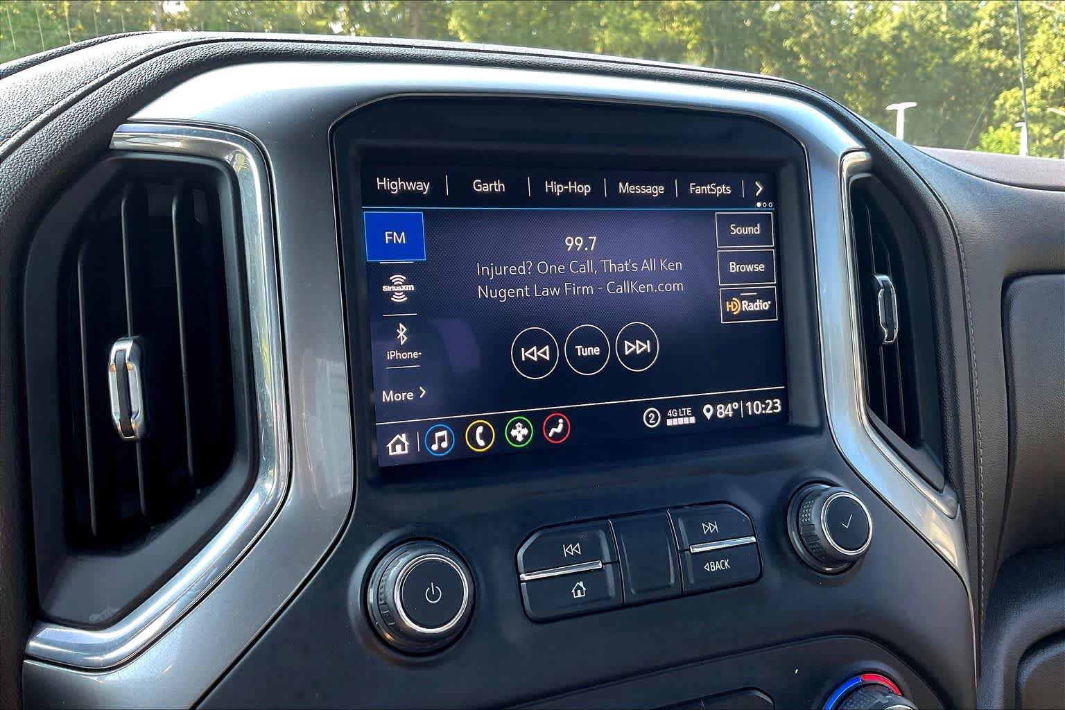 Used 2020 Chevrolet Silverado 1500 LTZ w/ LTZ Plus Package AWD/4WD image 31