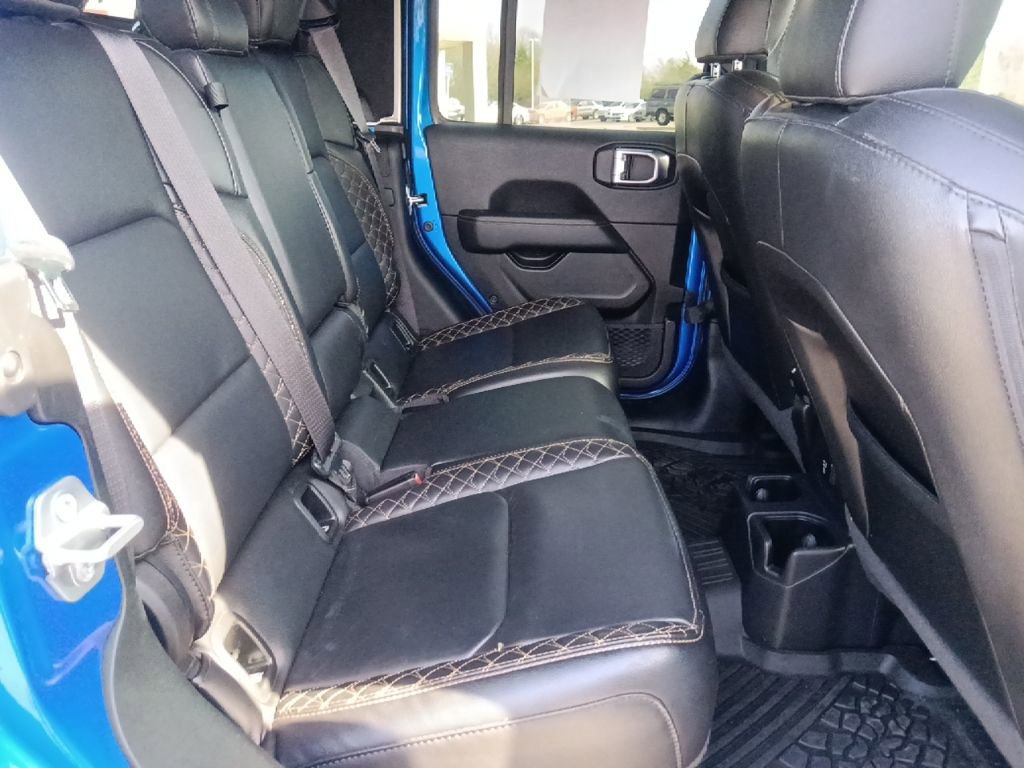 Used 2022 Jeep Gladiator Overland image 29