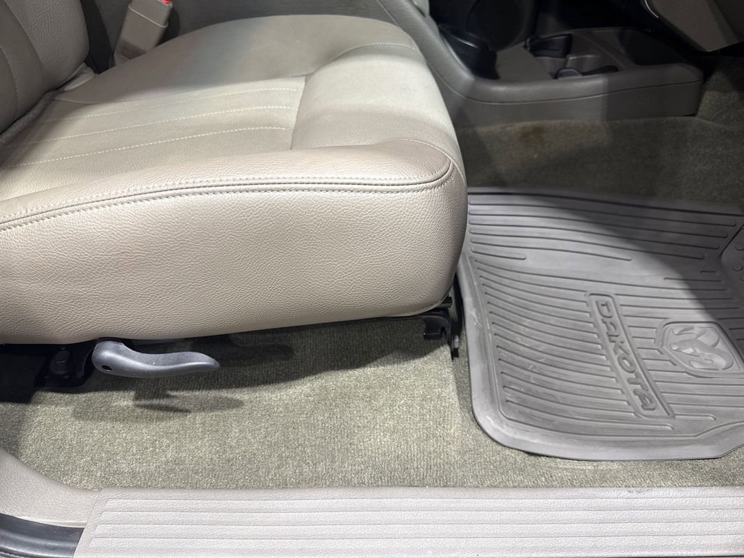 Used 2006 Dodge Dakota Laramie w/ Trailer Tow Group image 86