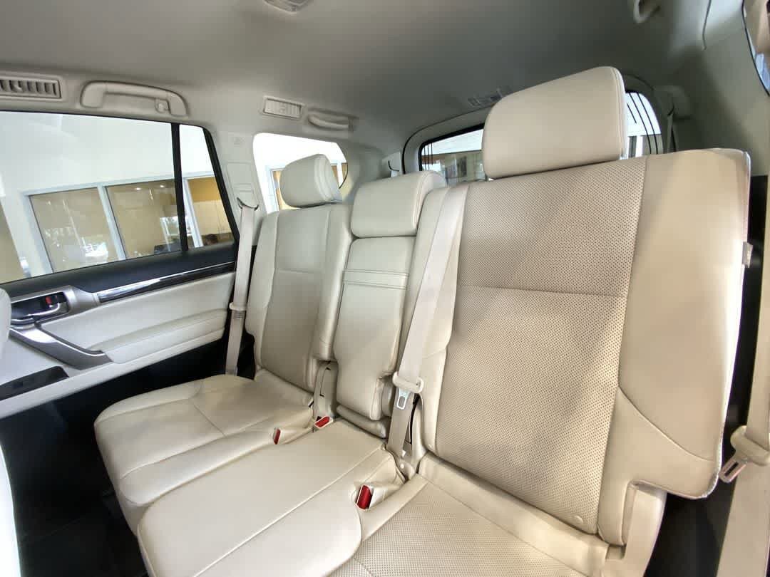 Used 2021 Lexus GX 460 Premium w/ Premium Package AWD/4WD image 24