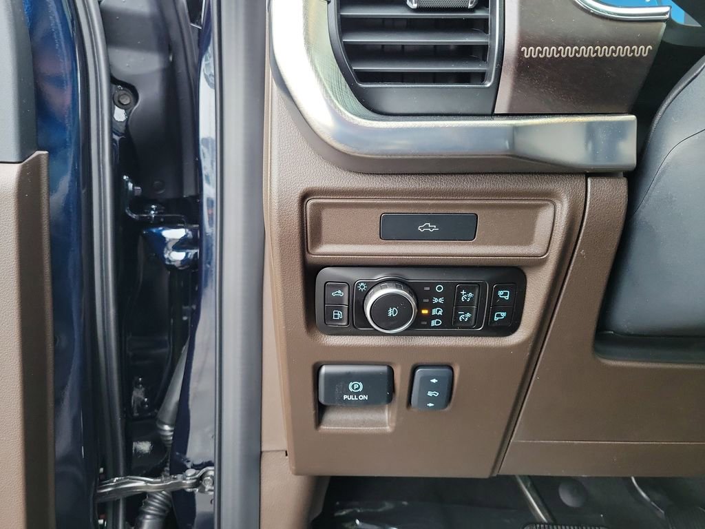 New 2026 Ford F150 King Ranch w/ Equipment Group 601A High image 21