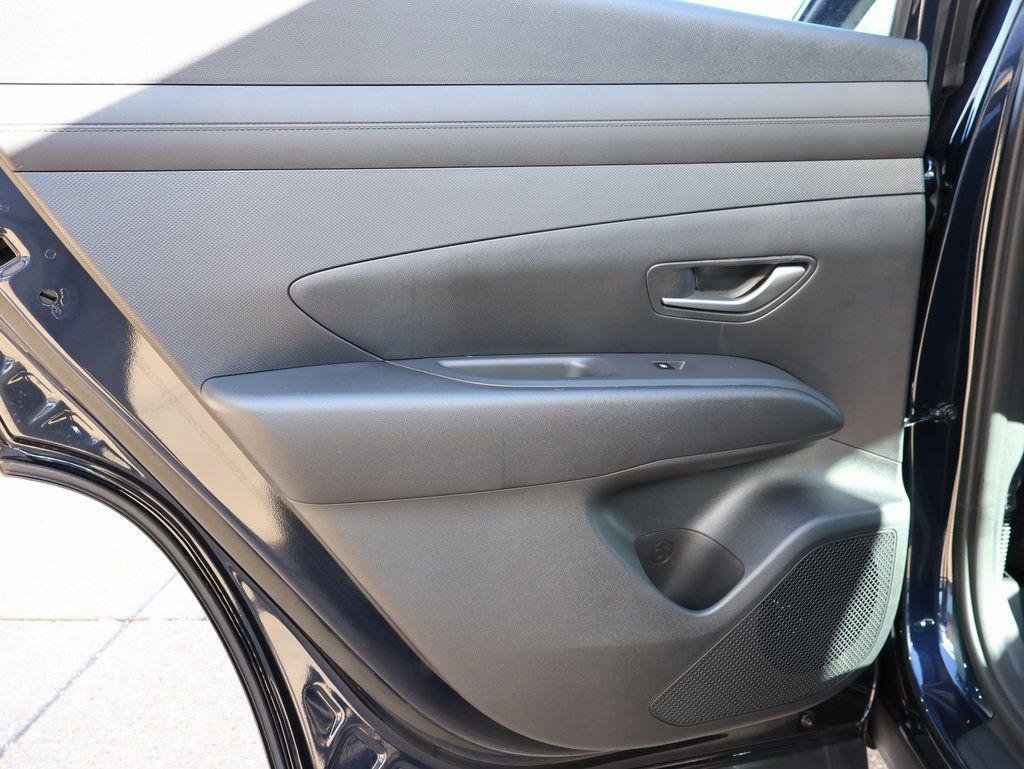 New 2026 Hyundai Tucson Blue SE image 17