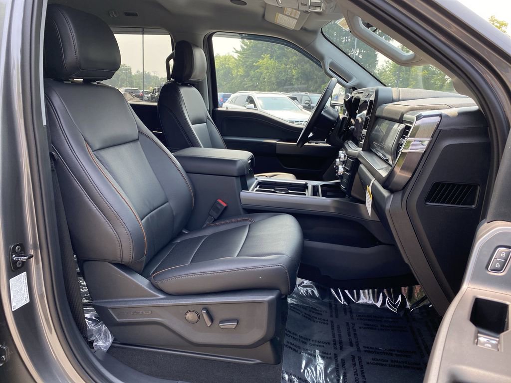 New 2025 Ford F250 Lariat w/ Lariat Ultimate Package image 41