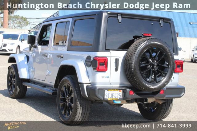 Used 2023 Jeep Wrangler Unlimited Sahara image 3