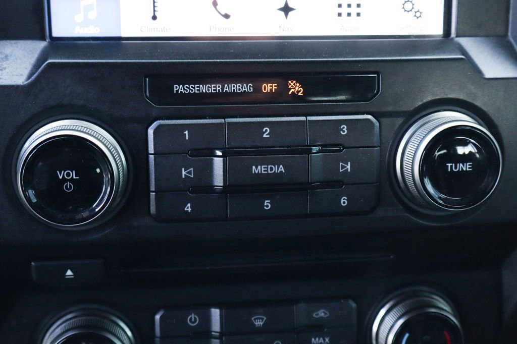 Used 2018 Ford F150 Raptor w/ Equipment Group 802A Luxury image 40