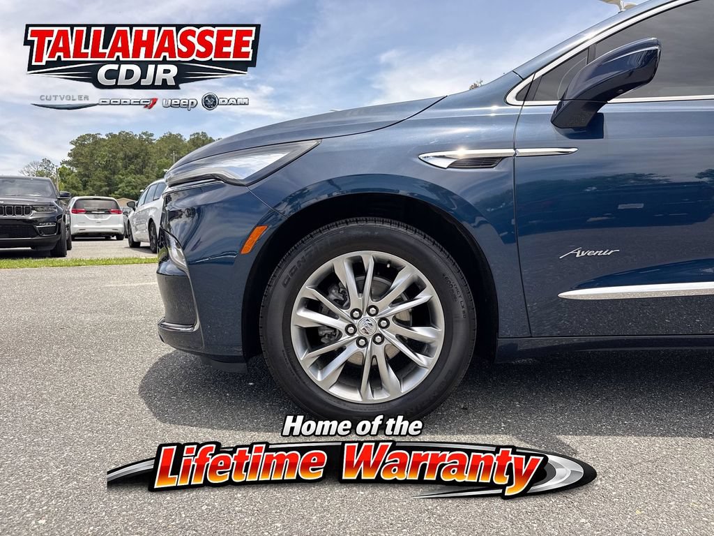 Used 2023 Buick Enclave Avenir w/ Avenir Technology Package FWD image 13