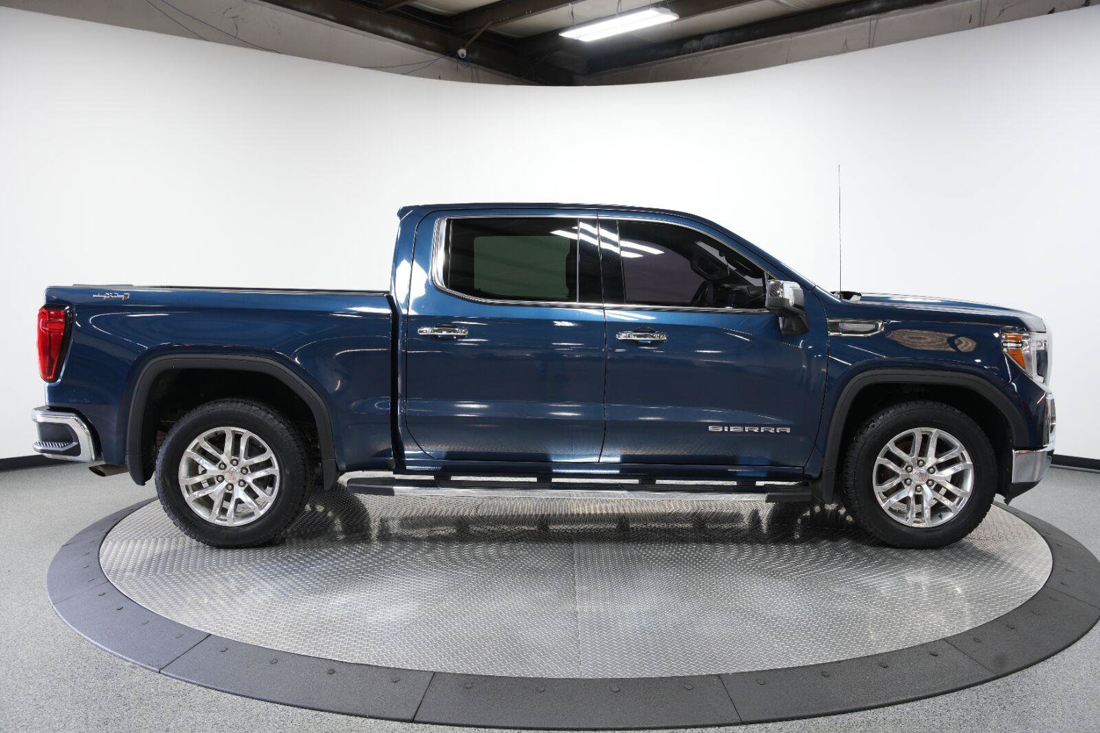 Certified 2021 GMC Sierra 1500 SLT AWD/4WD image 9