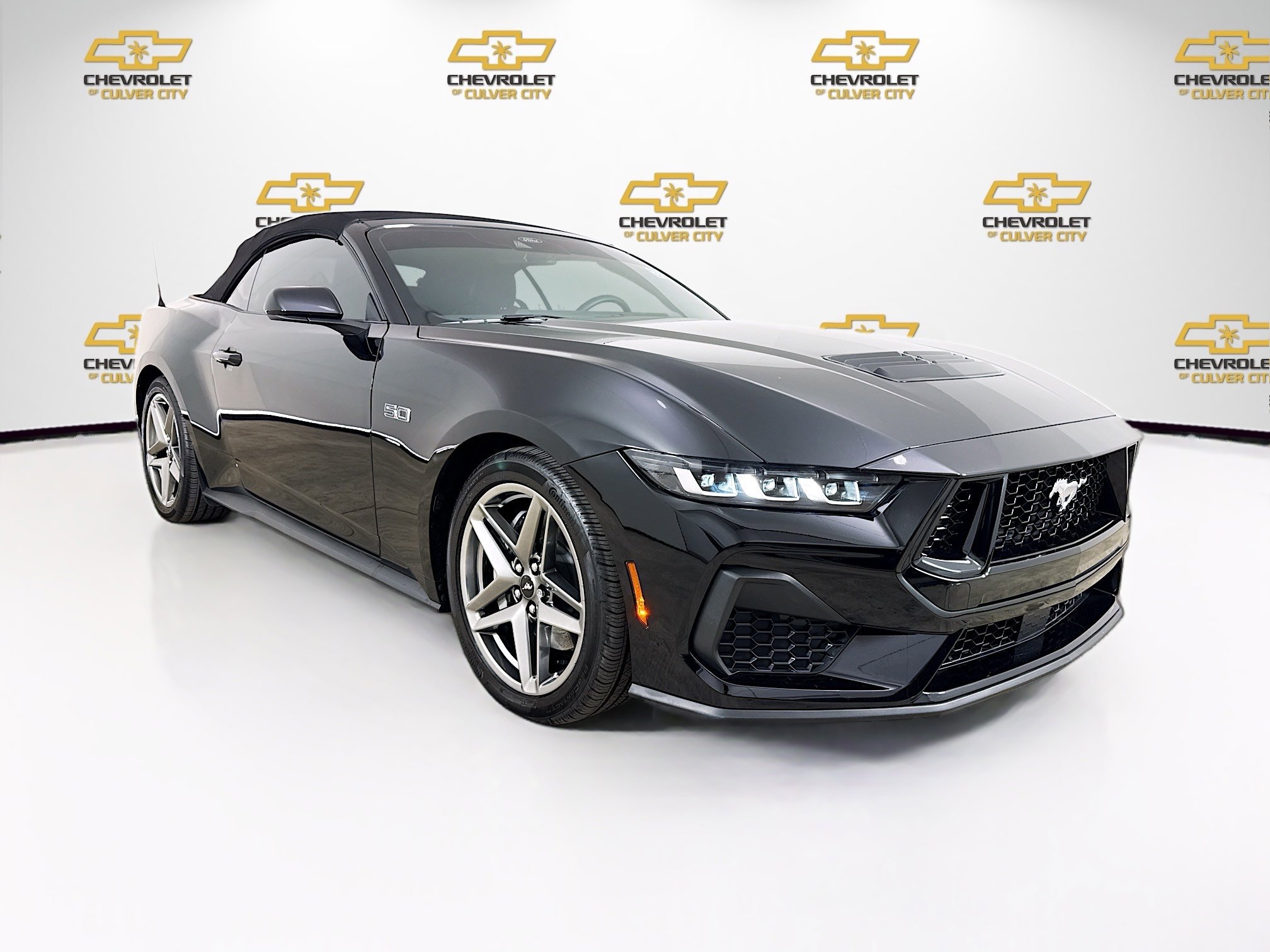 Used 2024 Ford Mustang GT Premium image 1