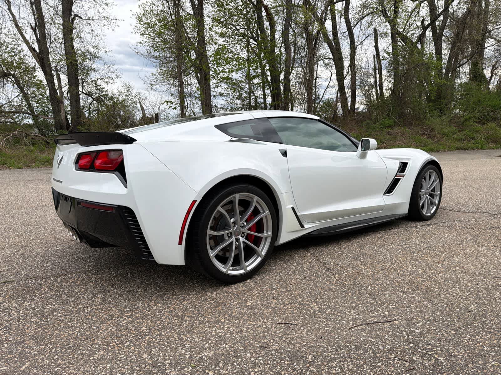 Used 2019 Chevrolet Corvette Grand Sport RWD image 5
