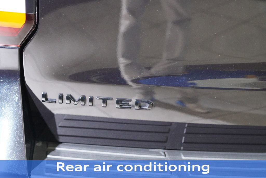 Used 2023 Ford Expedition Max Limited image 24