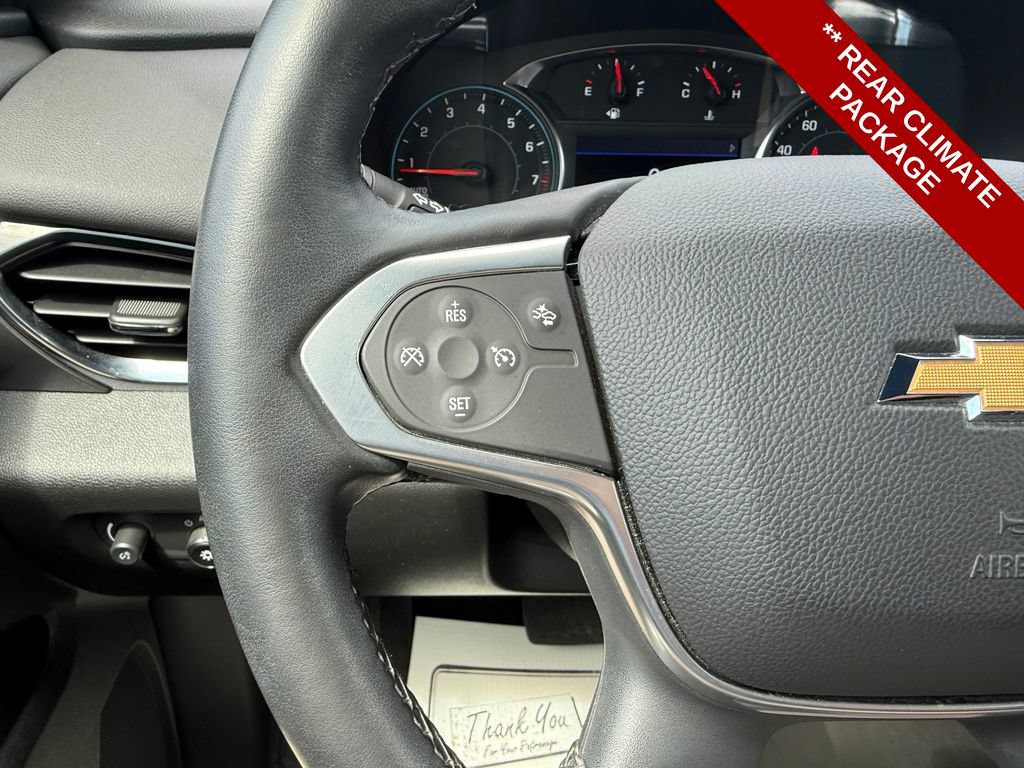 Used 2023 Chevrolet Traverse LT AWD/4WD image 17