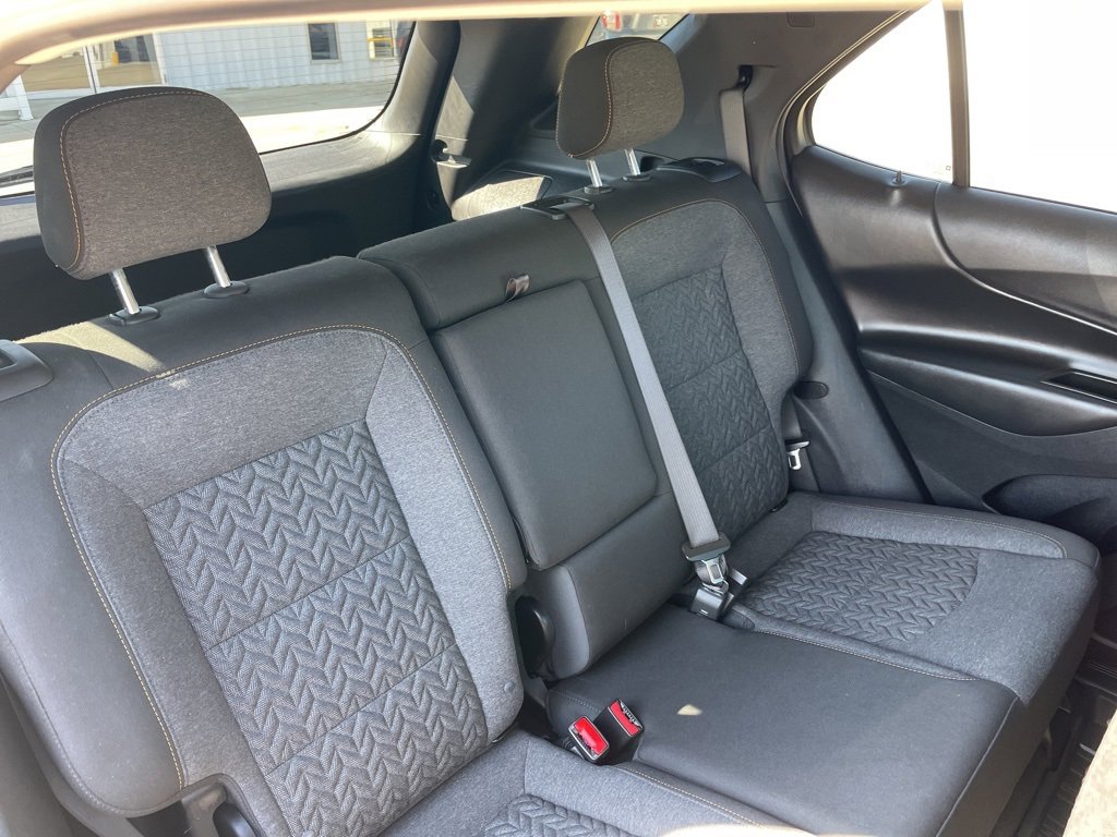 Used 2023 Chevrolet Equinox LT image 18