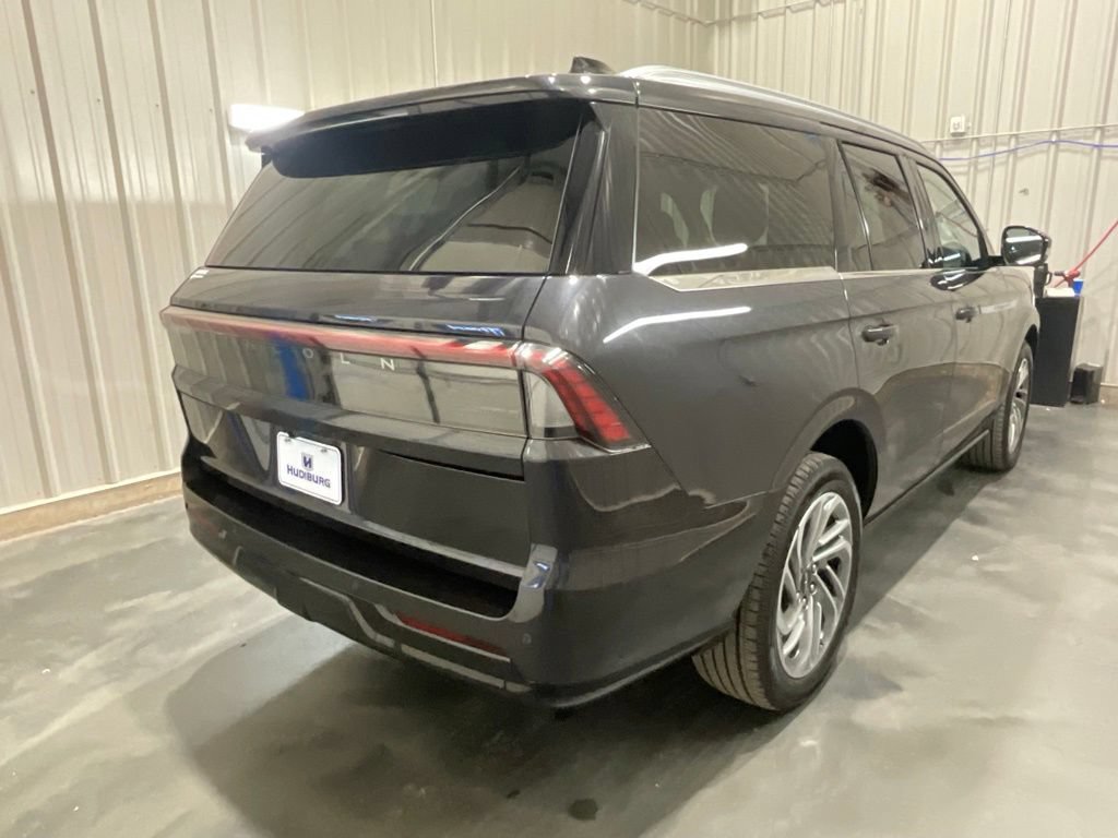 Used 2025 Lincoln Navigator Reserve AWD/4WD image 26