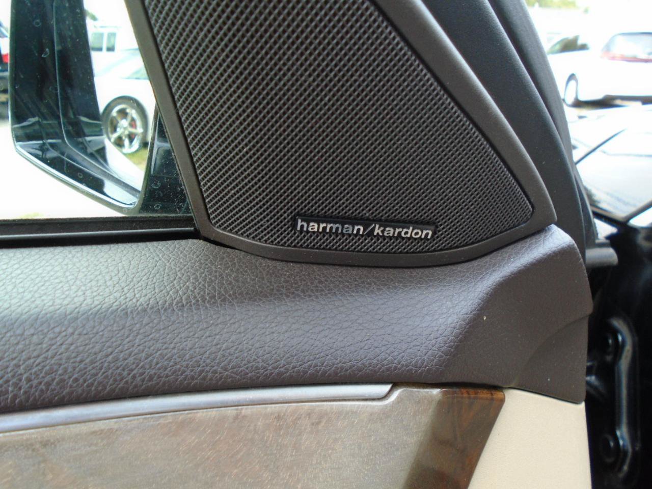 Used 2014 Mercedes-Benz E 350 Sedan image 17