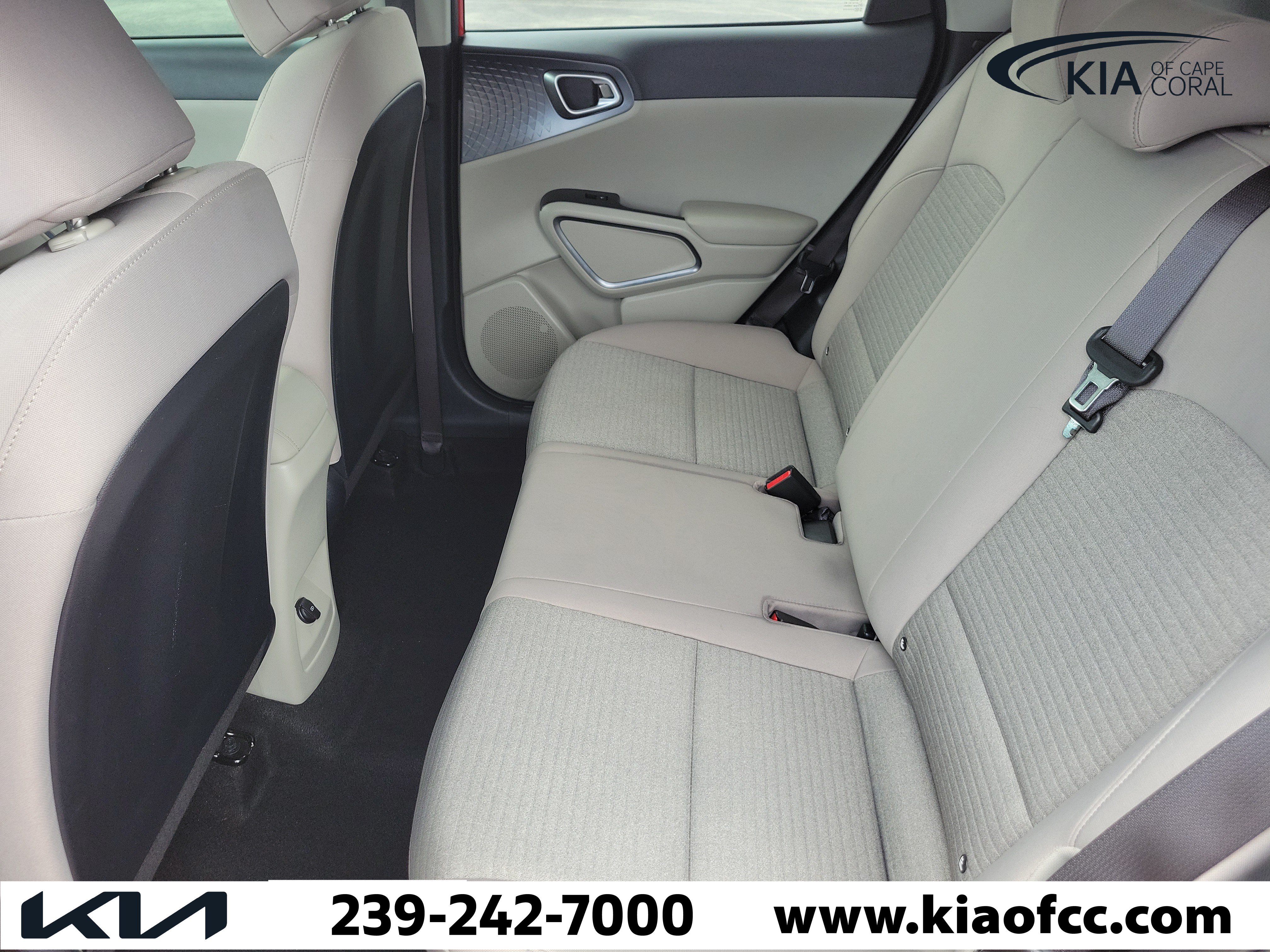Used 2022 Kia Soul S FWD image 11