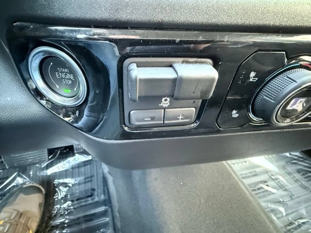 Used 2026 Chevrolet Silverado 1500 LT AWD/4WD image 42