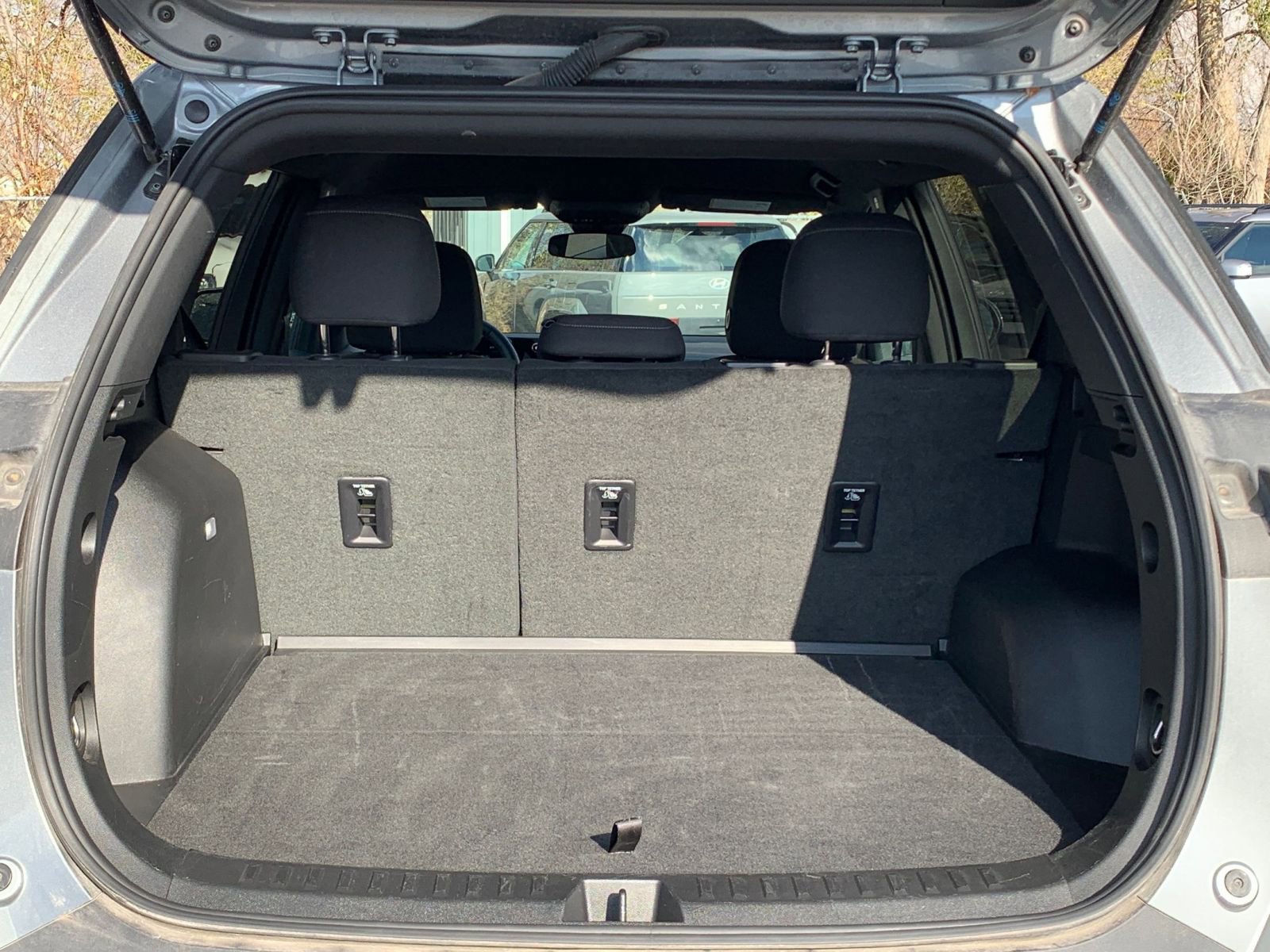 Used 2025 Chevrolet Equinox LT image 30