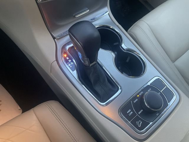 Used 2020 Jeep Grand Cherokee Limited image 36