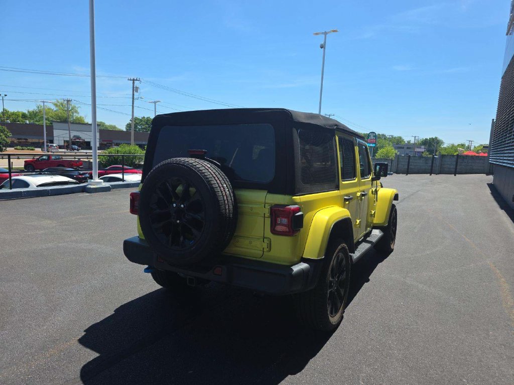 Certified 2022 Jeep Wrangler Unlimited Sahara w/ Cold Weather Group AWD/4WD image 2
