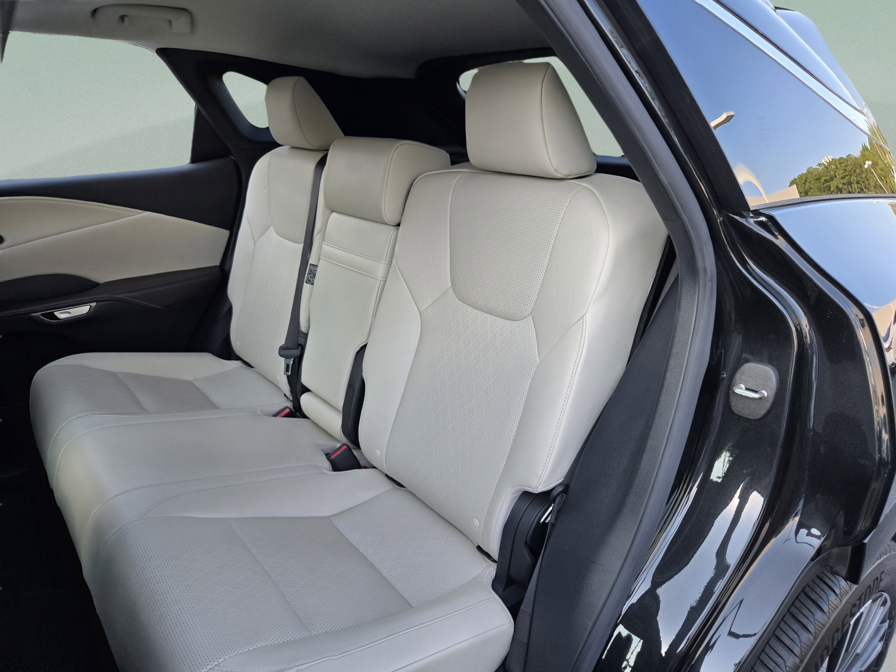 Certified 2023 Lexus RX 350 Premium Plus w/ Cold Area Package FWD image 17