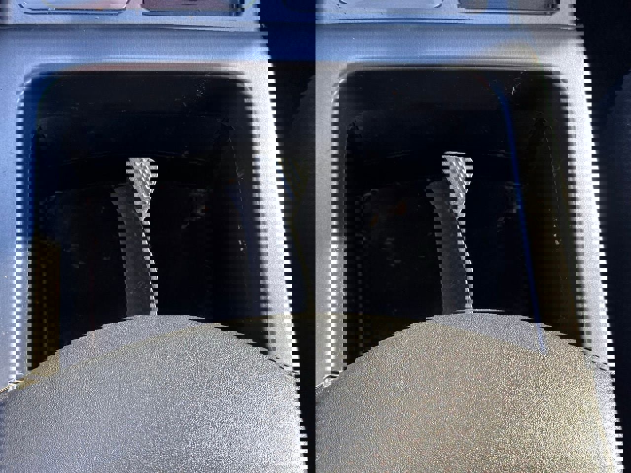 Used 2011 Nissan Armada SV image 32