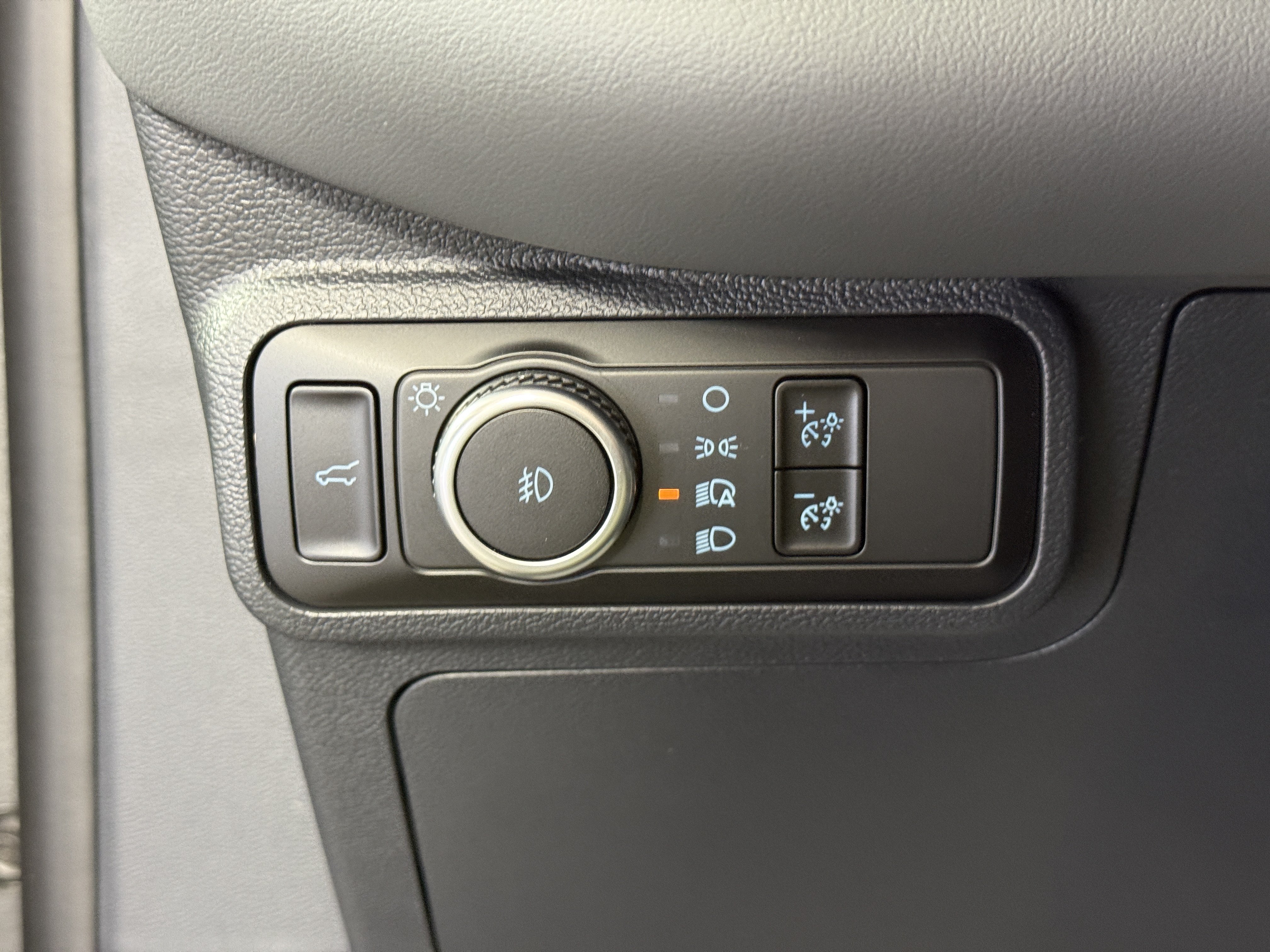 New 2026 Ford Explorer Active w/ Active Comfort Package RWD image 25