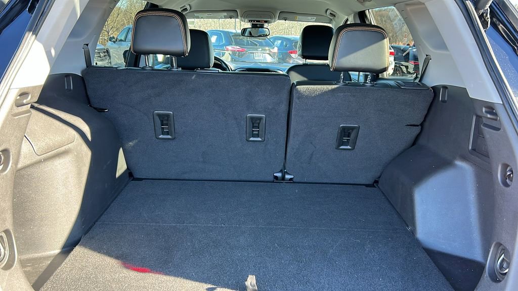 Used 2022 GMC Terrain AT4 w/ Infotainment Package II image 29