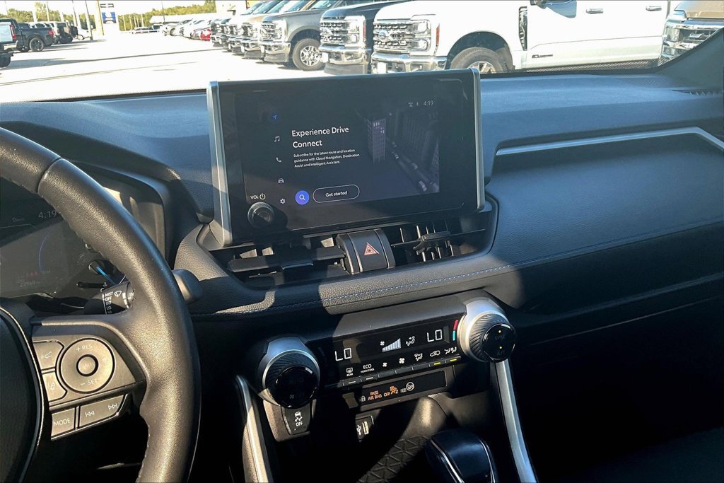 Used 2024 Toyota RAV4 SE AWD/4WD image 6