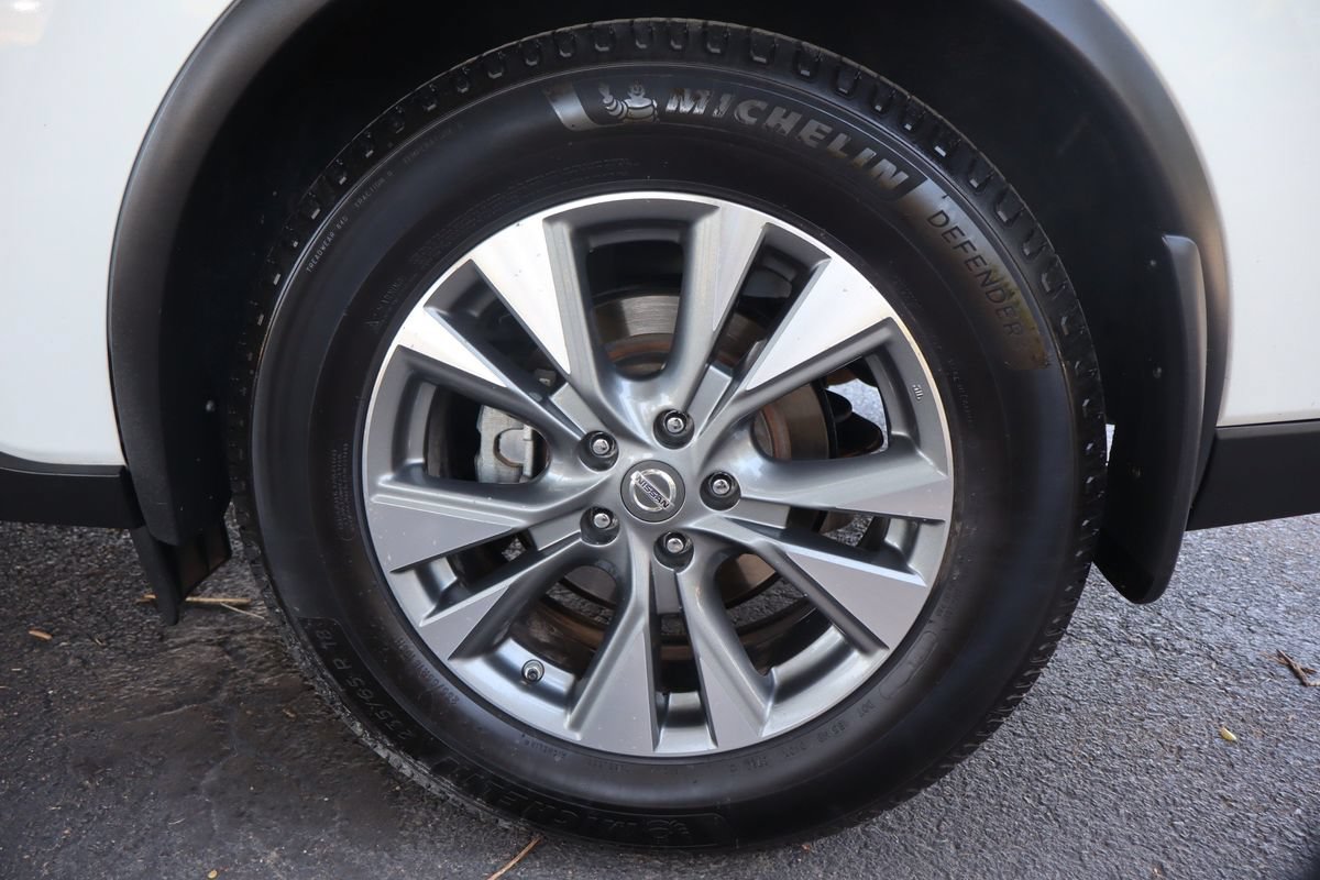 Used 2015 Nissan Murano SV w/ Premium Package AWD/4WD image 43