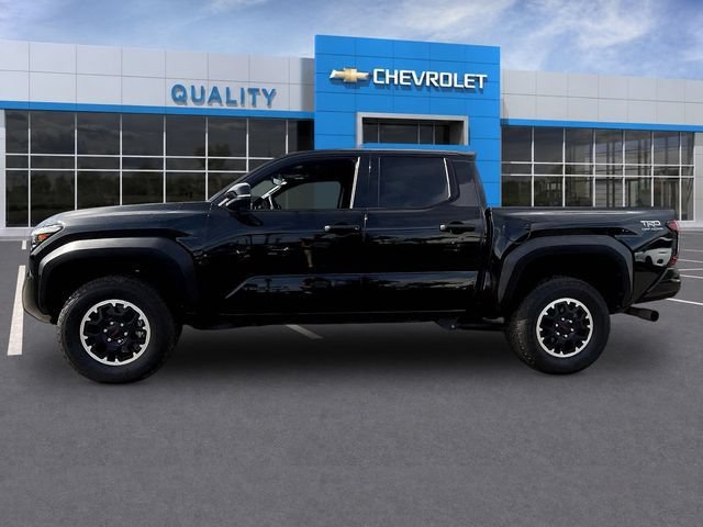 Used 2025 Toyota Tacoma TRD Off-Road w/ TRD Off Road Upgrade Package AWD/4WD image 4