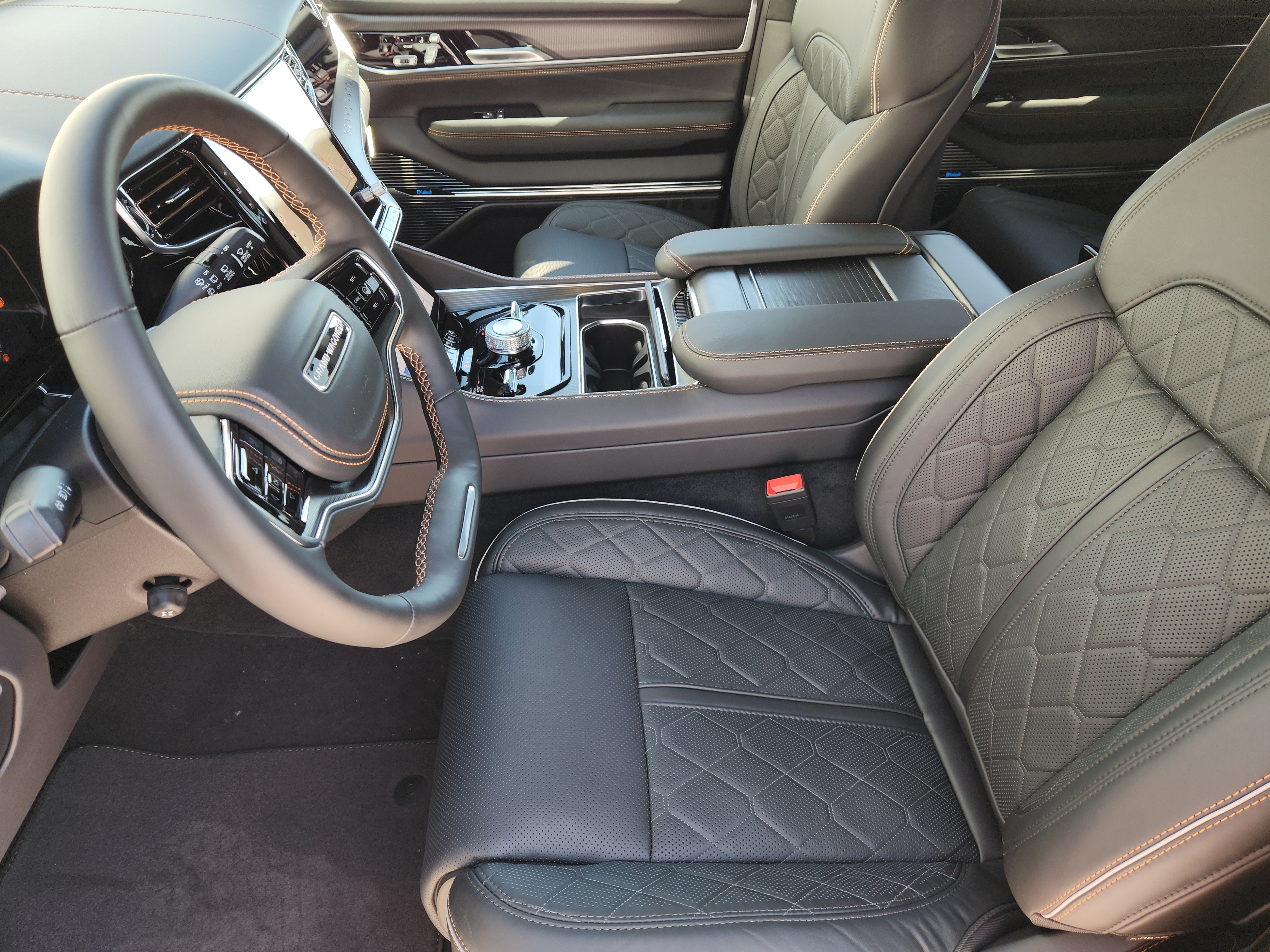 New 2026 Jeep Grand Wagoneer Summit AWD/4WD image 10