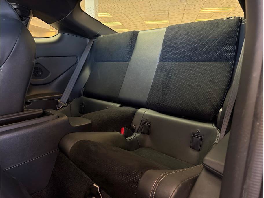 Used 2022 Toyota GR86 Premium w/ ALL Weather Mat Package (TMS) RWD image 25